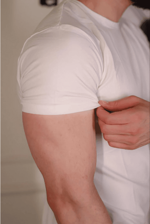 White Basic Tee - Detail