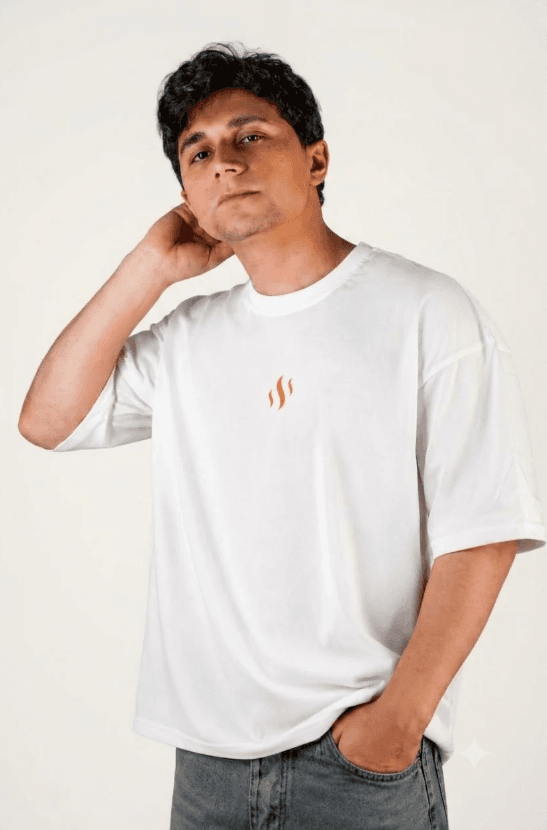 White Oversize Tshirt - Detail